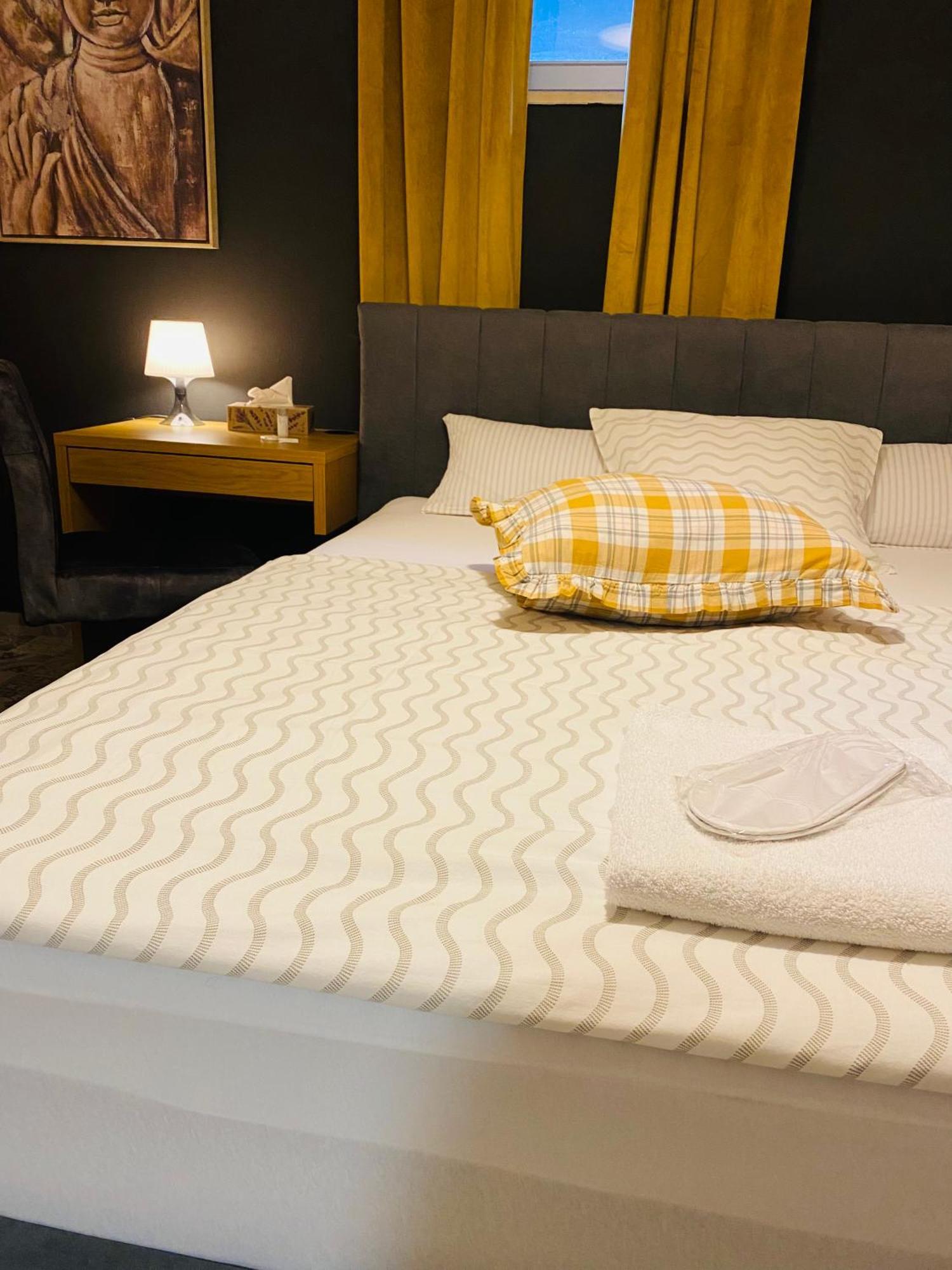 Rooms & Apartment Zala Airport Shuttle Option Cerklje na Gorenjskem Esterno foto